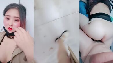 露脸骚货人妻男士公测内勾搭大哥激情啪啪，开档丝袜自慰呻吟给大哥口交大鸡巴，无套抽插直接内射真鸡巴骚啊